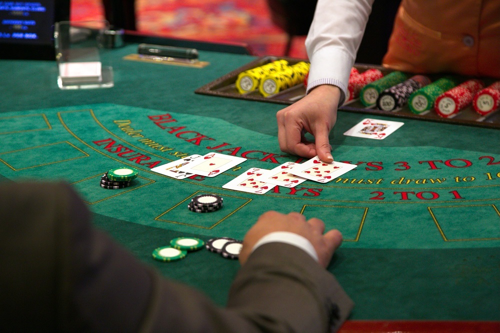Trying to Move up in Poker Stakes? Pro Tips 